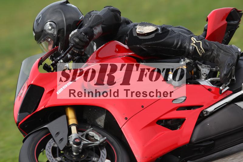 /Archiv-2022/68 13.10.2022 Speer Racing ADR/Freies Fahren rot und gelb/63